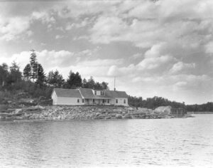 Ambajejus Lake Cook Bunk House