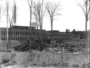 Construction of the East Millinocket Paper Mill