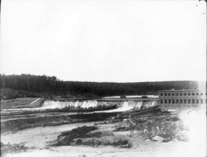 Construction of the East Millinocket Paper Mill