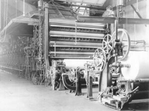 Dry End in the East Paper Machine