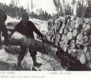 Hand Loading Pulp 3/22/1952