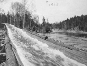 Pulp Sluice in 1913